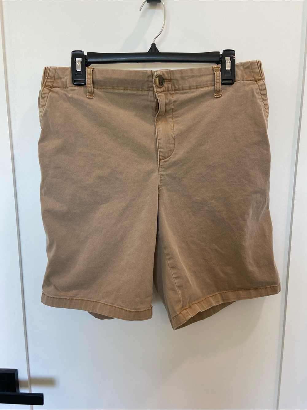 Old Navy Chino shorts